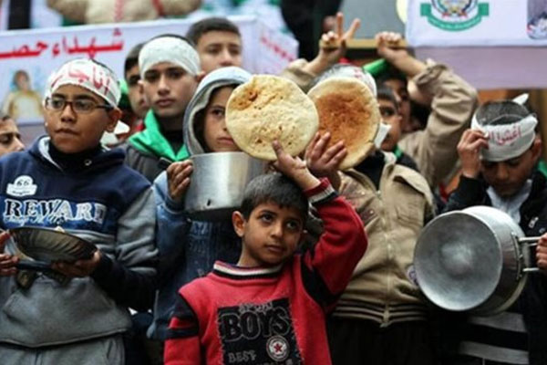 Suriye'deki yüz binlerce Filistinli yardım bekliyor