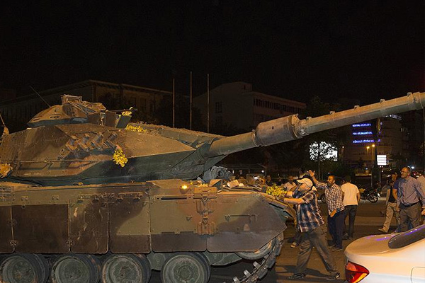 Nahda'dan Türkiye'deki darbe girişimine kınama