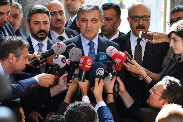 Abdullah Gül: Meclis'in bombalanacağı hiç aklımıza gelmezdi