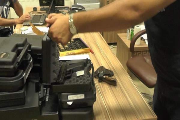 Tutuklanan savcının evi cephanelik gibi