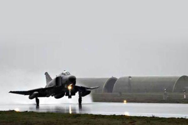 7'inci Ana Jet Üs Komutanlığı'nda arama yapılıyor!