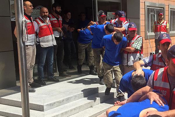 AK Parti binasının işgaline tutuklama