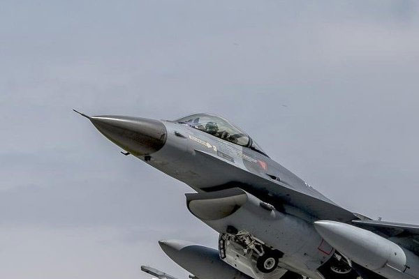 '4 F16 uçağıyla ikinci darbeye hazır ol'