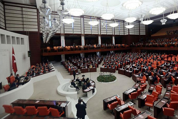 İlk kanun hükmünde kararname kamuda işten çıkarmalarla ilgili olacak