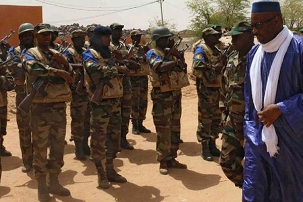 Mali'de askeri üsse saldırı