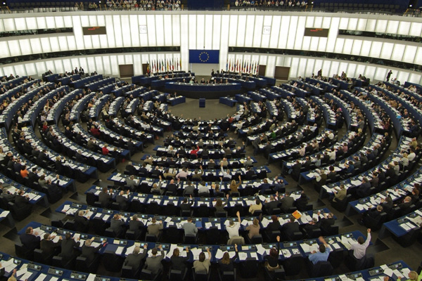 AP, Türkiye'ye vize serbestisi verilmemesi için oylama yapacak