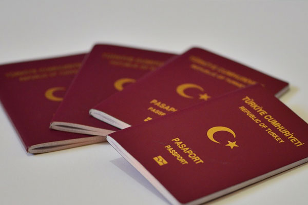 Memurların iki ülkeye çıkış yasağı kalktı