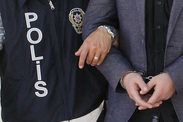 Isparta'da 3 askeri hakim tutuklandı