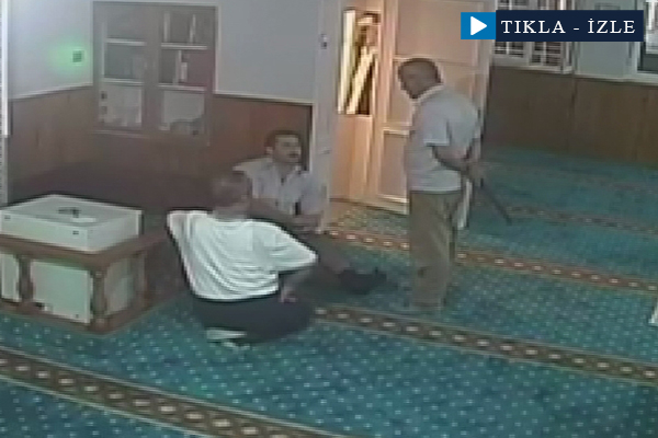 Sela okunduğu için camiye saldırdı