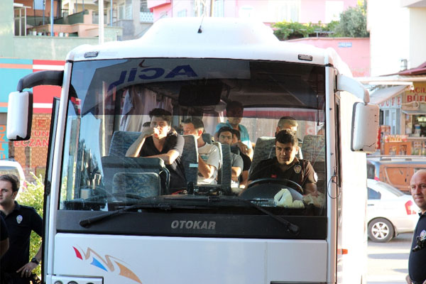 Kahramanmaraş’ta 80 polise gözaltı