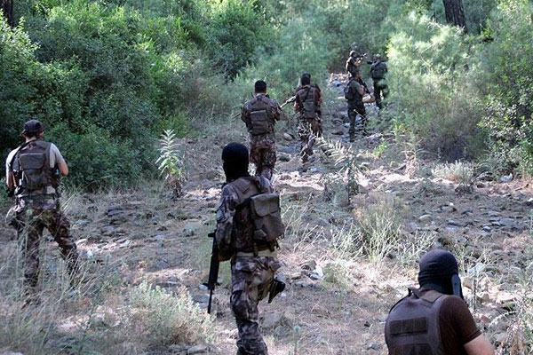 Darbeci askerleri arama çalışmaları sürüyor