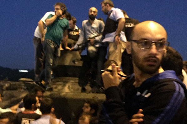 Çavuşoğlu FETÖ'nün yeni darbe için seçtiği ülkeyi açıkladı