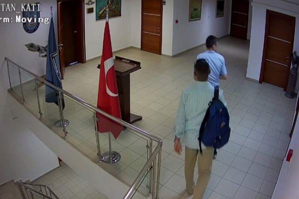 Darbeciler en son Hava Harp Okulu'nda toplandılar