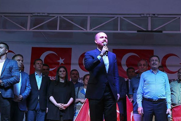 Bilal Erdoğan'dan vatandaşlara övgü