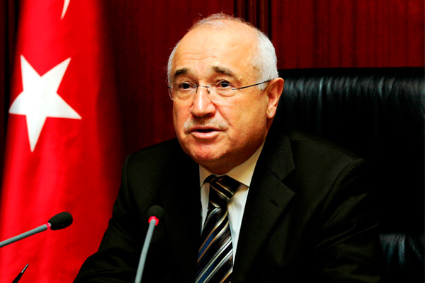 Cemil Çiçek: Hala süt veriyorsa ABD, o ineği iade etmez