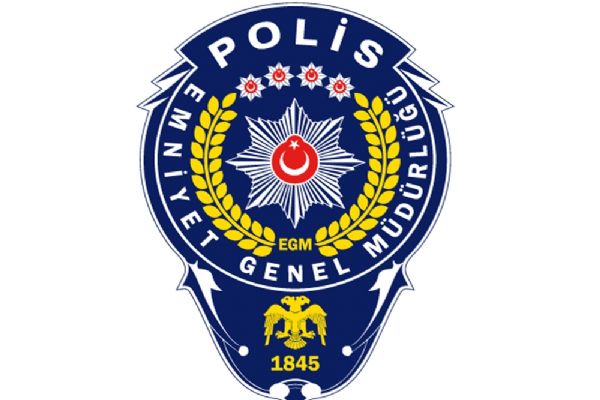 Emniyet'e amirlik eğitimi için bin öğrenci alınacak