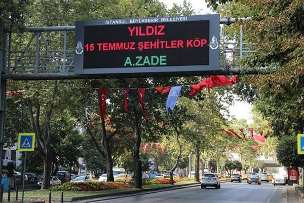 15 Temmuz Şehitler Köprüsü tabelaları asıldı