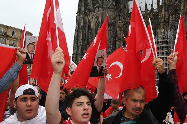 Almanya'da 'darbe' mitingi düzenlenecek