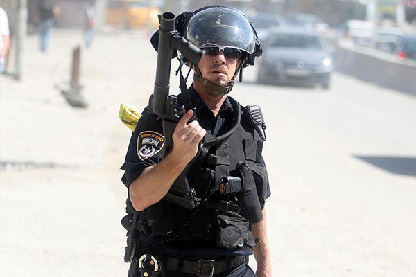 İsrail askeri bir Filistinliyi daha katletti