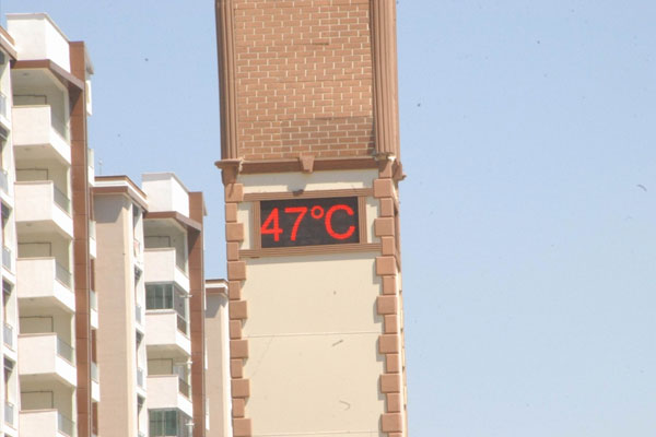 Termometreler 47 dereceyi gösterdi