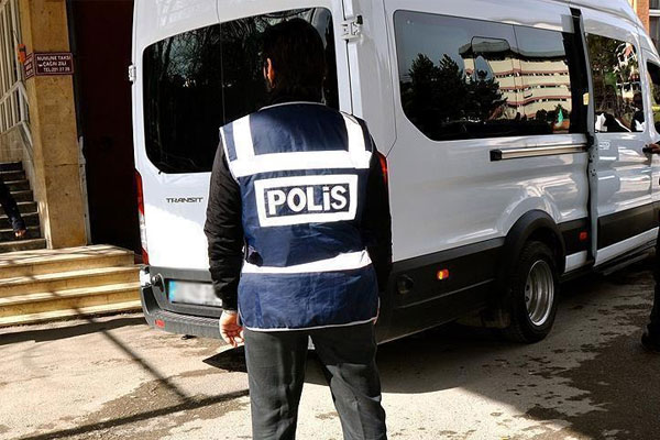 Iğdır'da 68 emniyet mensubu gözaltında