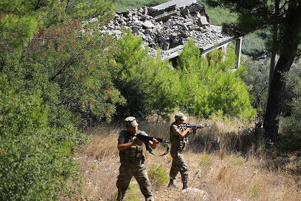 Darbeci askerleri arama çalışmaları sürüyor