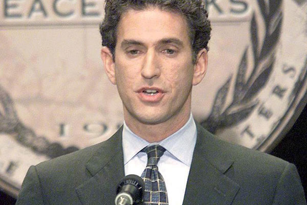 Clinton’ın kampanya sözcüsünden Suriye itirafı