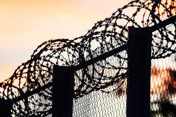 FETÖ'cü gardiyanlar gözaltına alındı