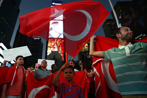 New York'ta 'Gülen iade edilsin' protestosu