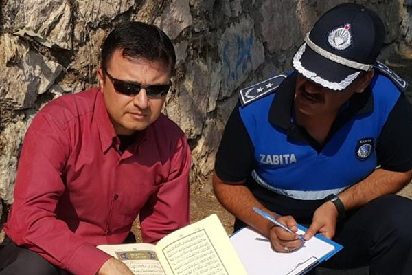 FETÖ yayını diye ayetleri de çöpe attılar