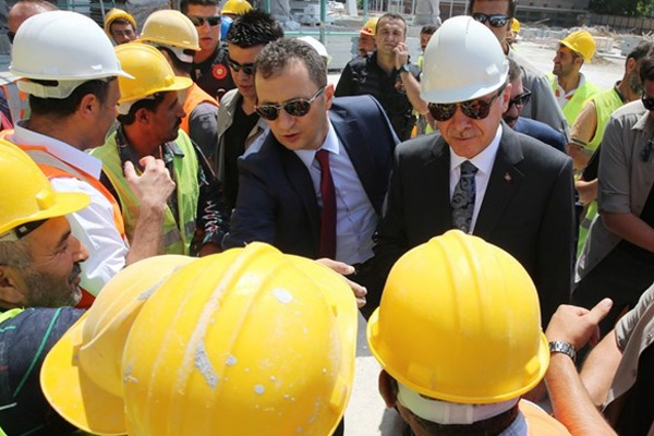 Cumhurbaşkanı Erdoğan Ankara Camii inşaatında