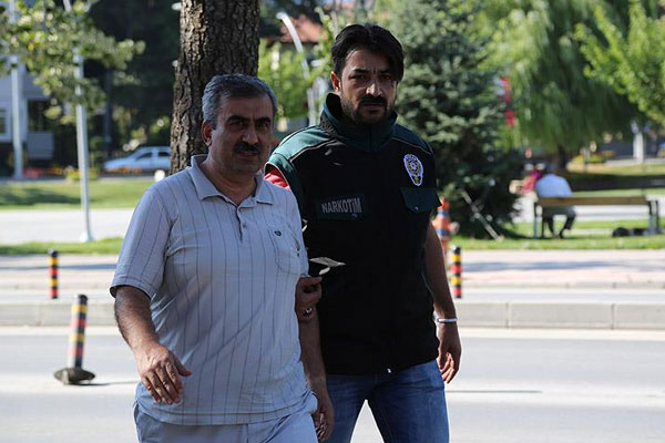 Bolu Vali Yardımcısı'ndan 'bir' dolar çıktı