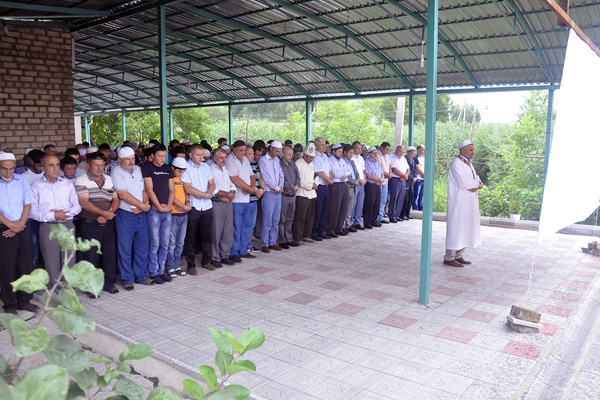 Kırgızistan'da 15 Temmuz şehitleri için gıyabi cenaze namazı