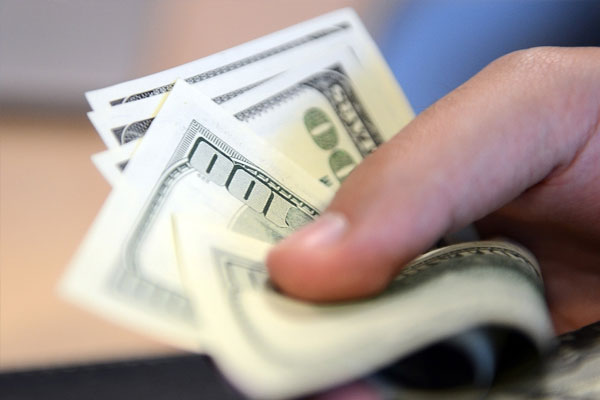 Dolar 3 liranın altına düştü