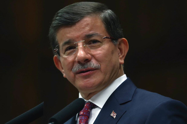 Davutoğlu AK Parti'yi ziyaret etti