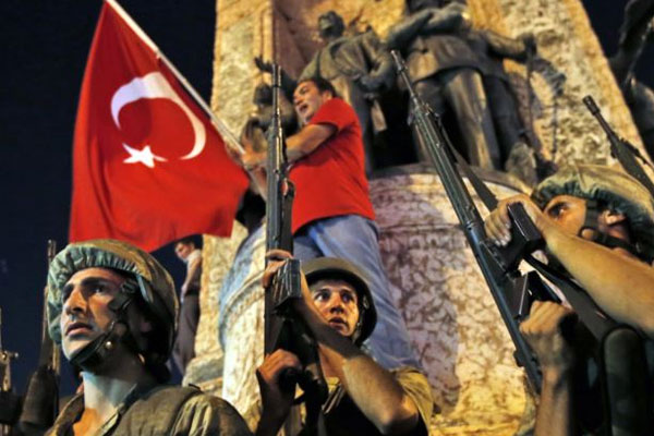 758 er tahliye edildi