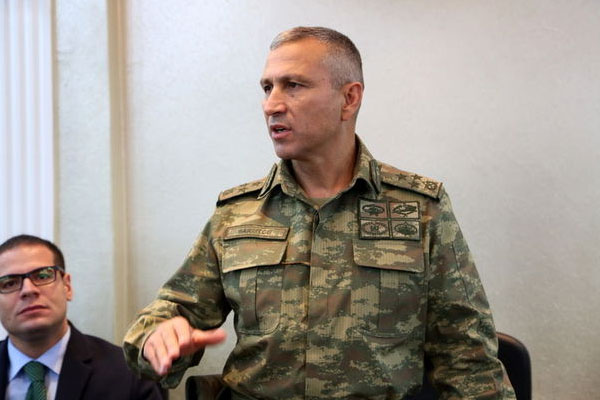 EDOK Okullar Komutanı: Kapıcı dairesine sığındık