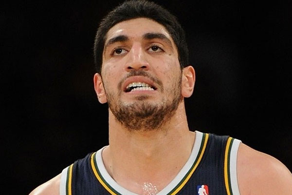 'FETÖ'cü Enes Kanter'in hesabı askıya alındı