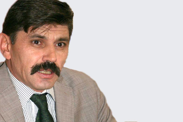 Emniyet müdüründen 'FETÖ'cü polislere: Teslim olun