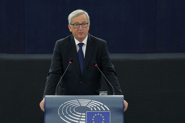Juncker AB'yi uyardı: Türkiye ile sığınmacı mutabakatı çökebilir