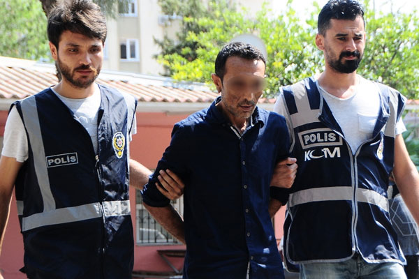 Adana'da bir kişi 3 kalaşnikofla yakalandı