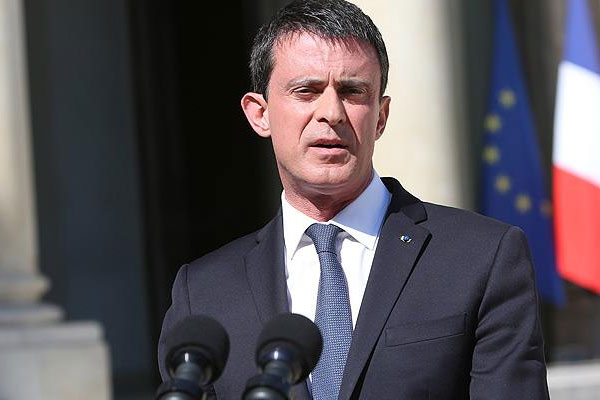 Valls:  Müslümanlar günah keçisi değil