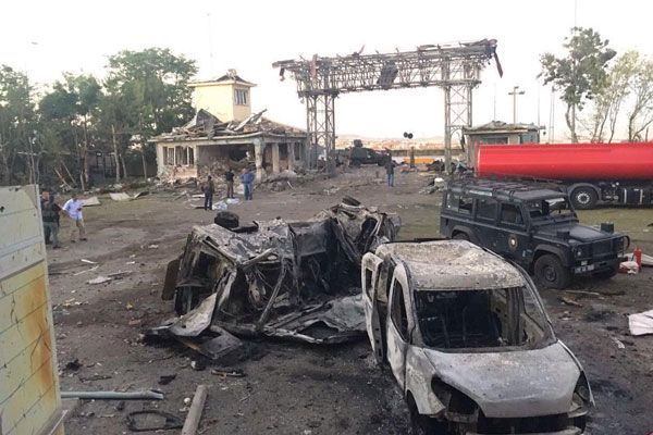 15 Temmuz'da yaralanan polis hastanede şehit oldu