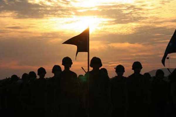 Saatlerce karıncadan özür diletmişler