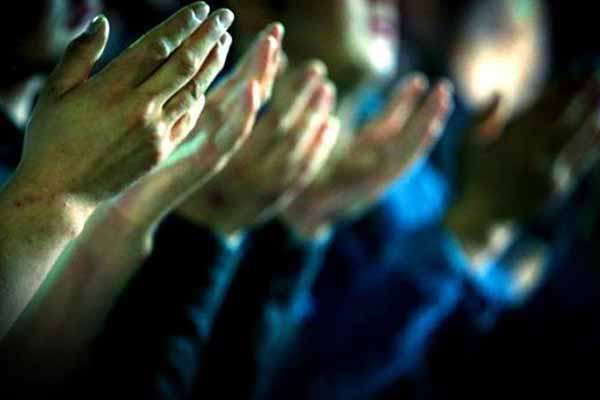 FETÖ'nün namazlardan sonra 'beddua seansları'