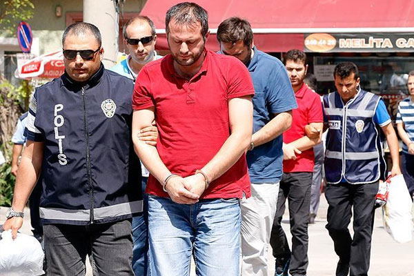 Eskişehir'de 38 polis adliyeye sevk edildi