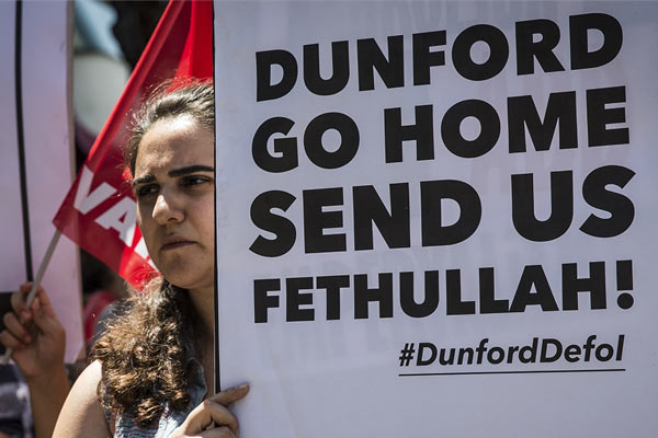 ABD'li Generale vatandaştan tarihi tepki