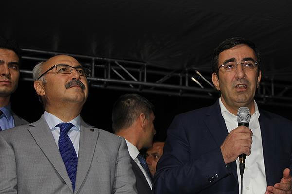 Cevdet Yılmaz: Bunlar millet düşmanıdır