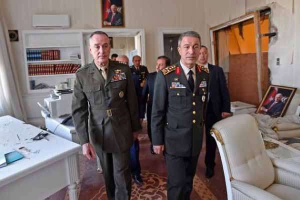 Orgeneral Akar'dan Dunford'a 'Gülen' yanıtı