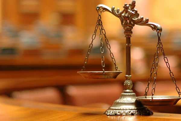 İstanbul'da 250 hakim ve savcı tutuklandı